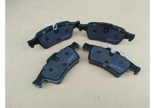 Комплект задніх гальмівних колодок Renault Espace IV, Laguna III, Citroen C5 III, Peugeot 508, 440601689R, 425405